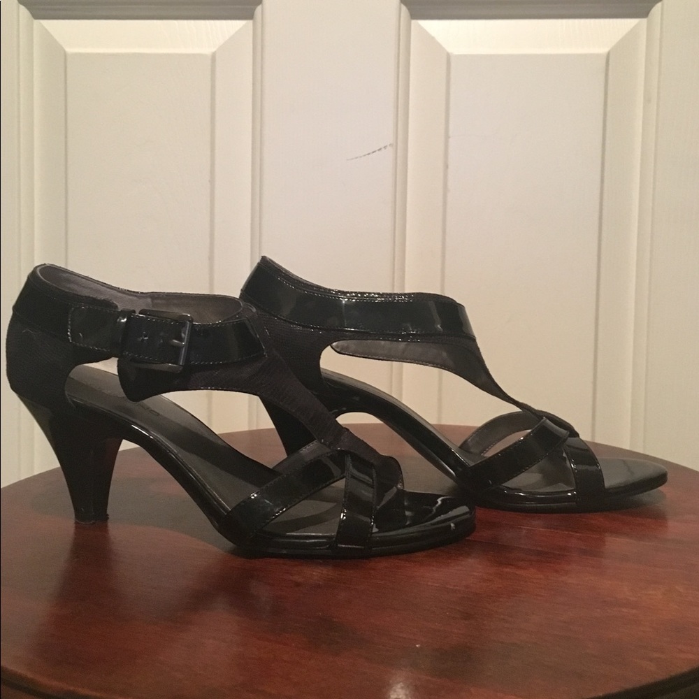 Bandolino Sandals